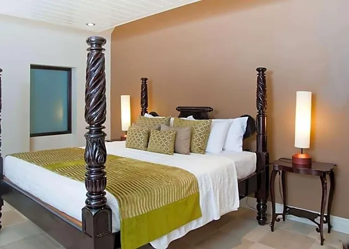 Island Inn Hotel All-Inclusive